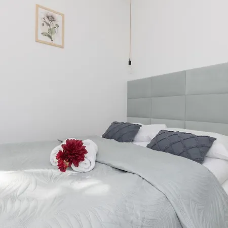 Stawki Cosy By Renters Apartment